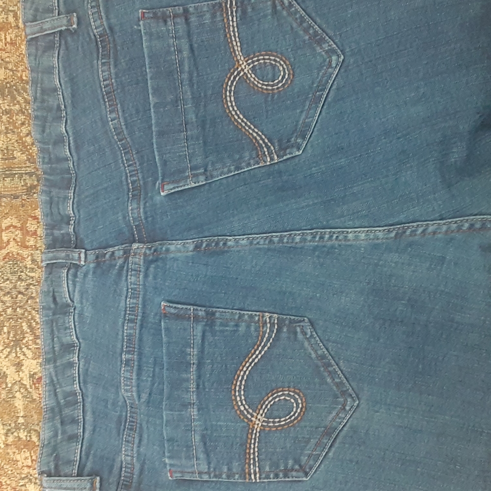 Jeans - Picture 4 of 4